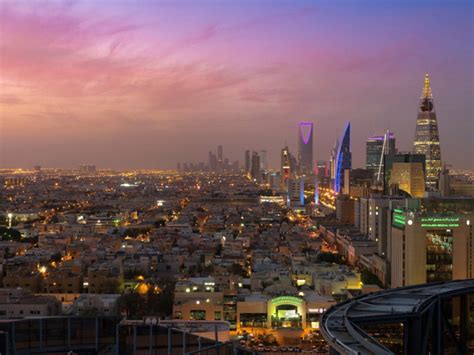 Time in Riyadh, Saudi Arabia now.